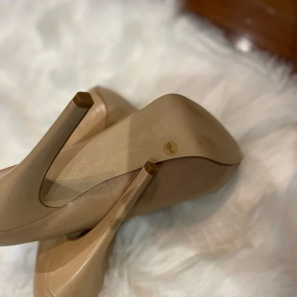 🌹Rose Gold 🌹BCGB - Picture 4 of 4